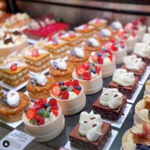 Pâtisseries en vitrine